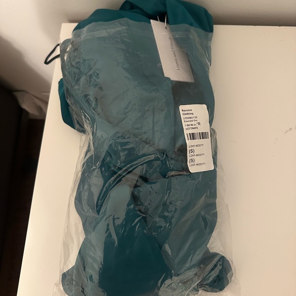 Revolve Emaline Gown in Teal Green small NWT - Picture 6 of 6